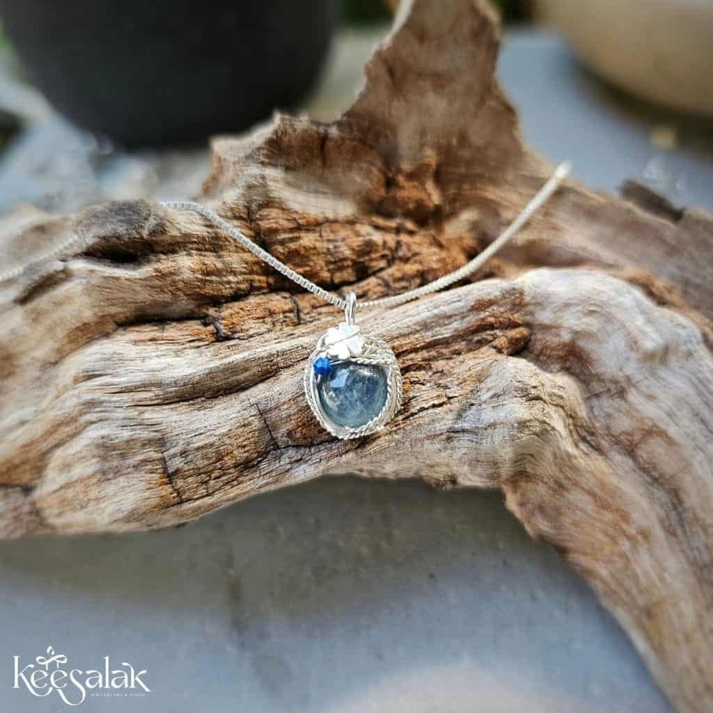 Keesalak-Jewelry-Art-Stone
